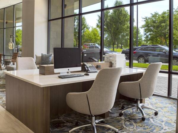 Workspace - Embassy Suites By Hilton Grand Rapids Downtown