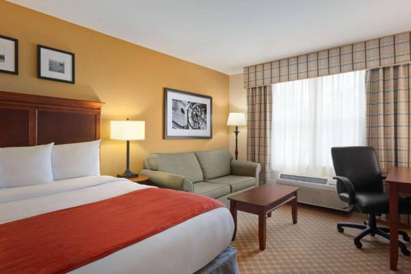 Workspace - Country Inn & Suites by Radisson Holland MI