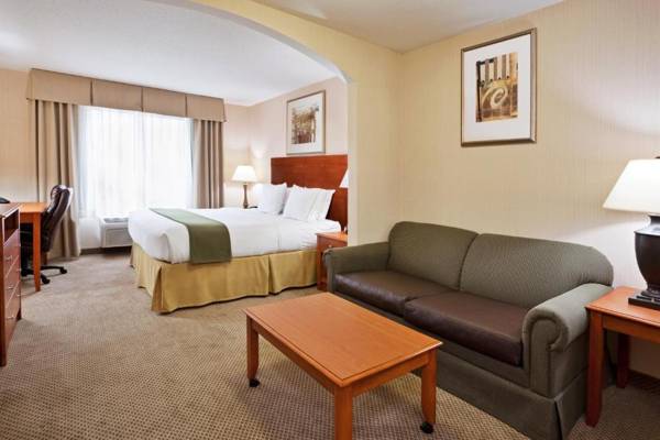 Holiday Inn Express Hotel & Suites Howell an IHG Hotel