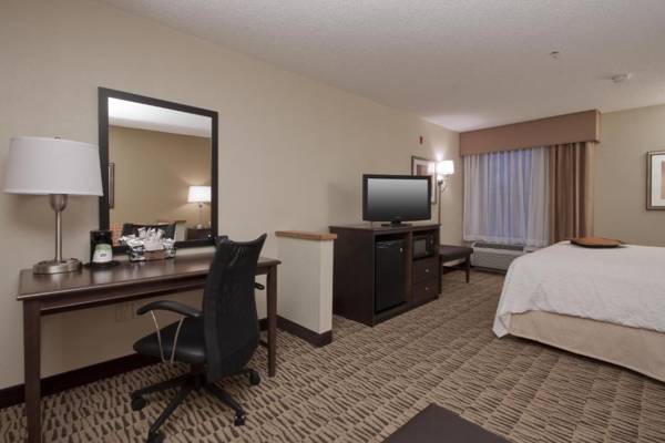 Workspace - Hampton Inn Jackson