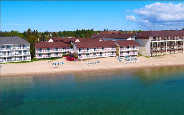 Super 8 Beachfront by Wyndham Mackinaw City MI