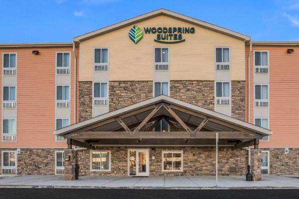 WoodSpring Suites Detroit Farmington Hills