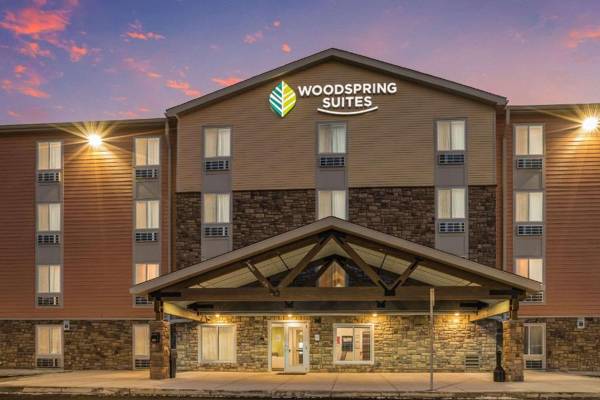 WoodSpring Suites Detroit Farmington Hills