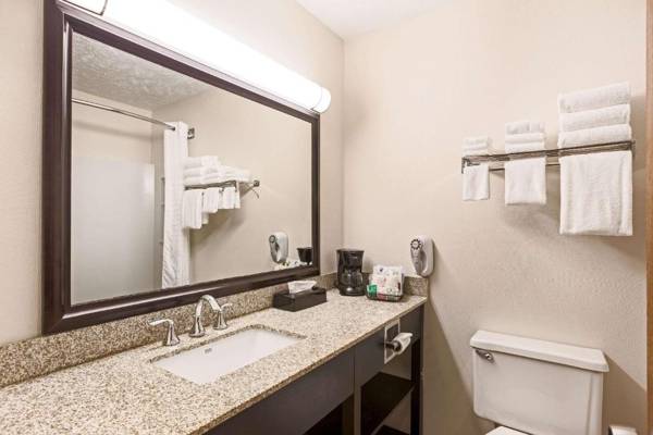 Quality Inn - Petoskey