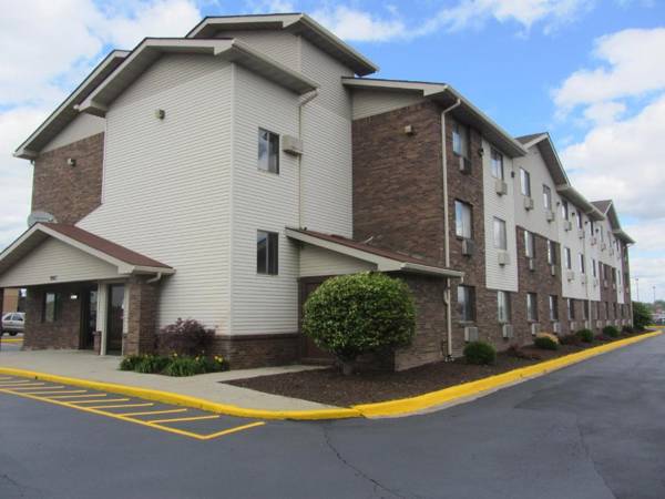 American Inn & Suites Metro Airport