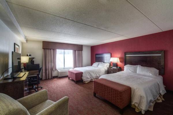 Hampton Inn & Suites Detroit/Airport Romulus