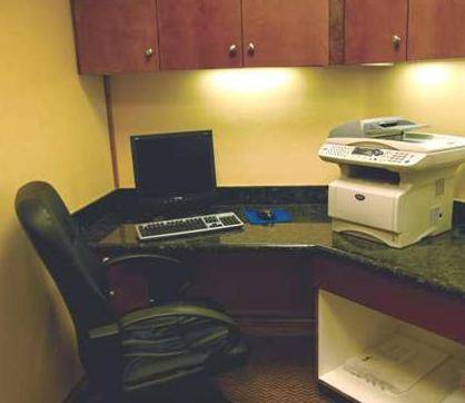 Workspace - Hampton Inn & Suites Saginaw