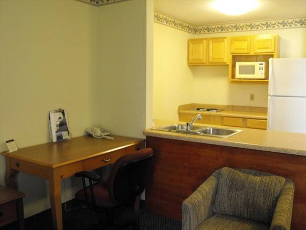 Workspace - Americas Best Value Inn Three Rivers