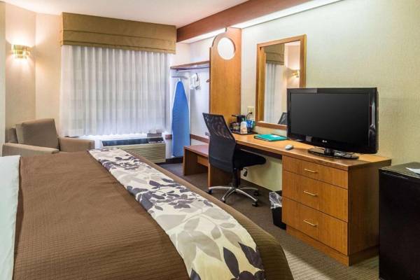 Sleep Inn & Suites Acme – Traverse City