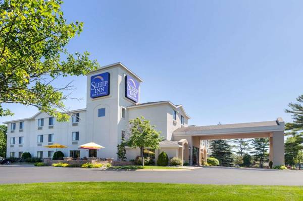 Sleep Inn & Suites Acme – Traverse City