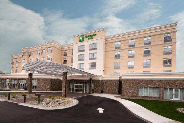 Holiday Inn & Suites - Detroit - Troy an IHG Hotel