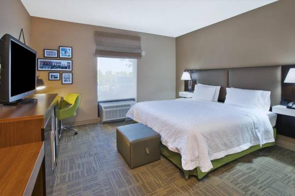 Workspace - Hampton Inn Commerce/Novi