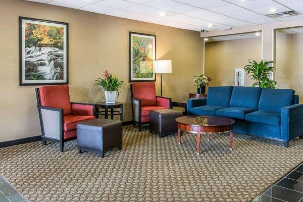 Comfort Suites Wixom / Novi