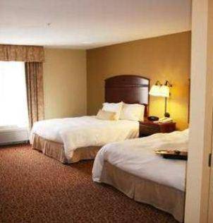 Hampton Inn and Suites Alexandria