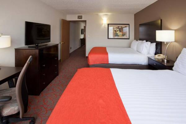 Workspace - Holiday Inn Express & Suites Bloomington West an IHG Hotel