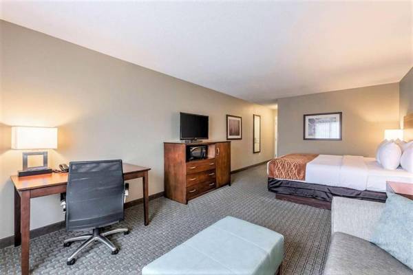 Workspace - AmeriVu Inn and Suites - Chisago City