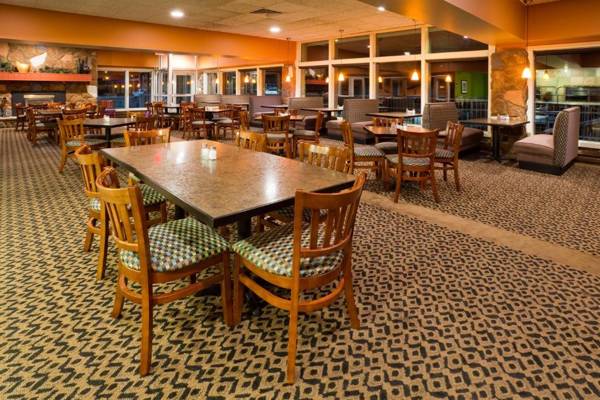 Holiday Inn Detroit Lakes an IHG Hotel