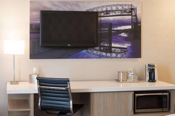 Workspace - Radisson Hotel Duluth-Harborview