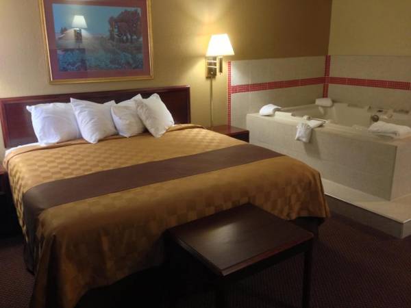 Faribault Hometown Inn & Suites