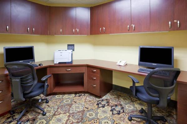 Workspace - Hampton Inn & Suites Lino Lakes