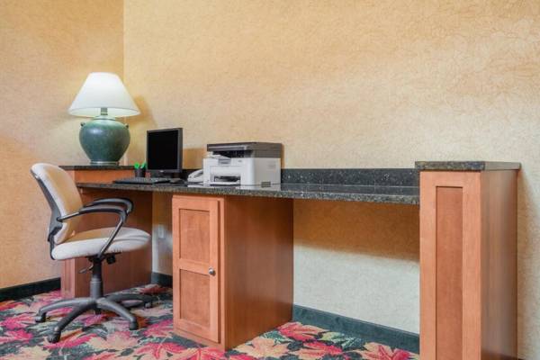 Workspace - Wyndham Garden Otsego-Minneapolis