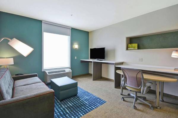 Workspace - Home2 Suites by Hilton Plymouth MN