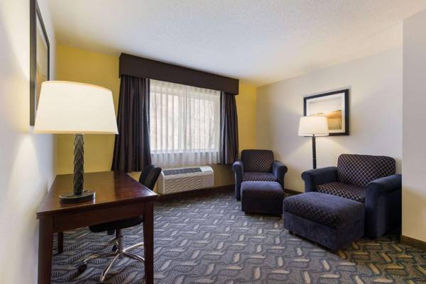 Workspace - Quality Inn & Suites Red Wing