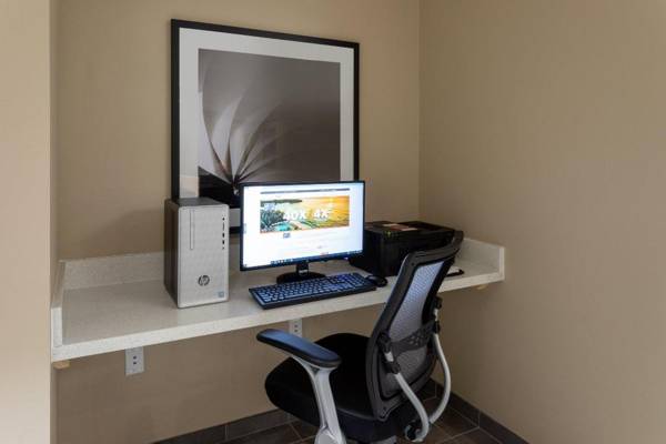 Workspace - Candlewood Suites DTWN Medical Center