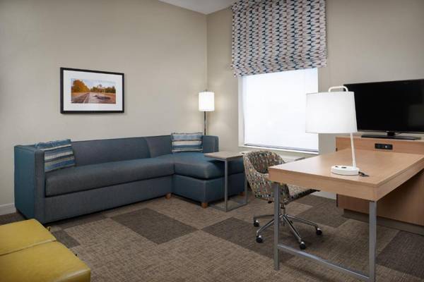 Workspace - Hampton Inn & Suites Rogers