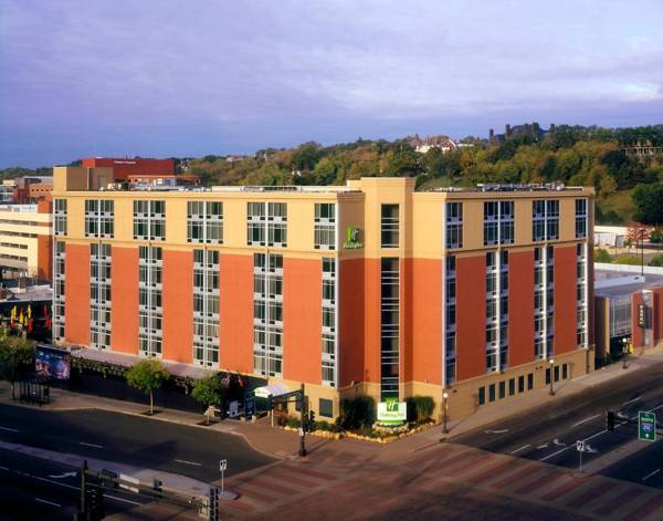 Holiday Inn St. Paul Downtown an IHG Hotel