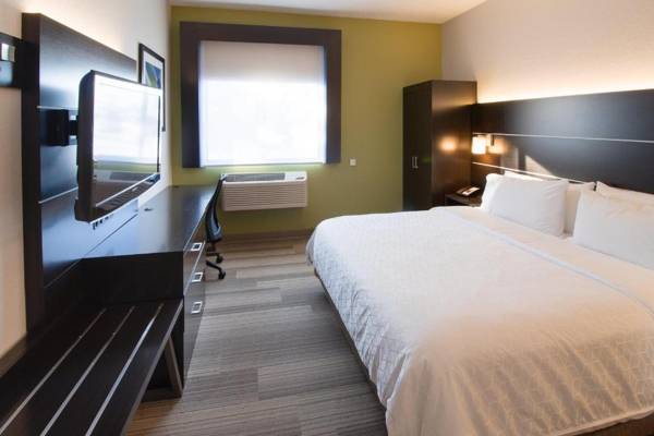 Holiday Inn Express & Suites - Worthington an IHG Hotel