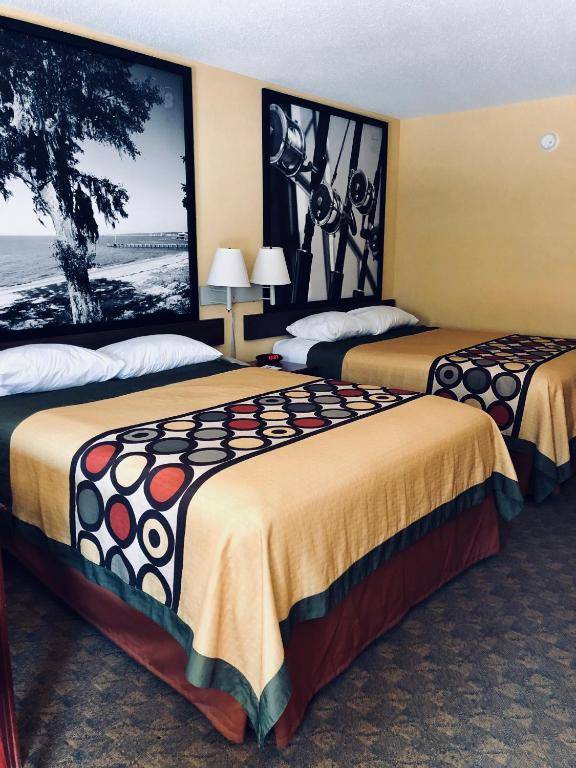 Super 8 by Wyndham Diberville Biloxi Area