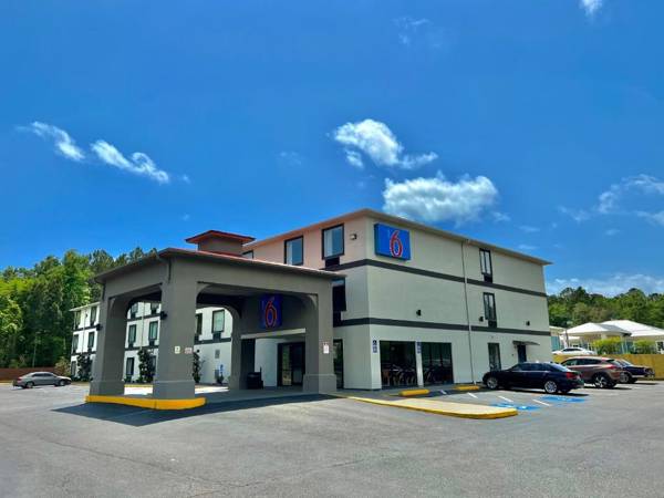 Motel 6-Biloxi MS - Ocean Springs