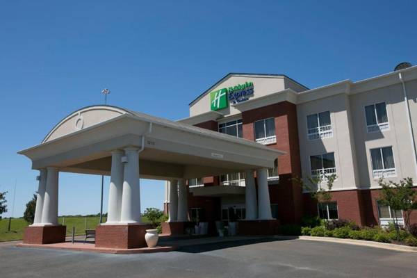 Holiday Inn Express & Suites Brookhaven an IHG Hotel