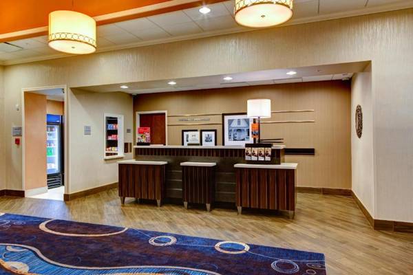 Hampton Inn and Suites Columbus MS