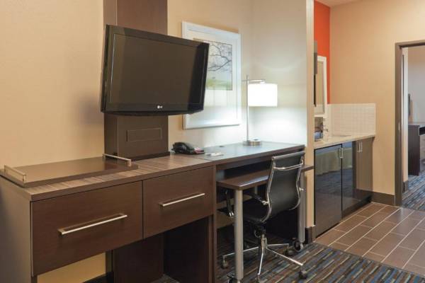 Workspace - Holiday Inn Express Fulton an IHG Hotel