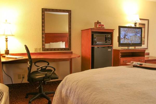 Workspace - Hampton Inn & Suites Grenada