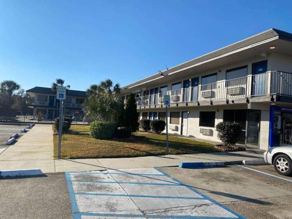 Motel 6 Gulfport MS Airport