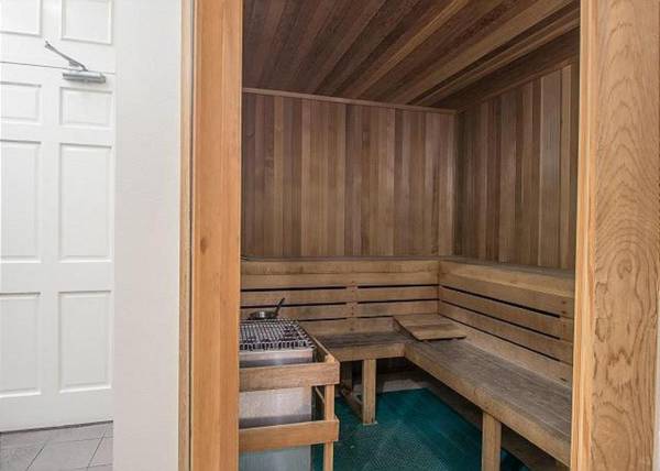 Legacy I 1306 Penthouse