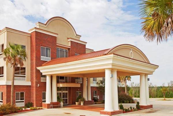 Holiday Inn Express Hotel & Suites Lucedale an IHG Hotel