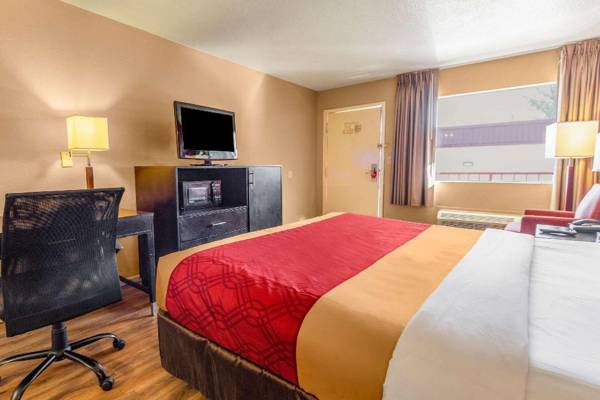 Workspace - Econo Lodge Meridian