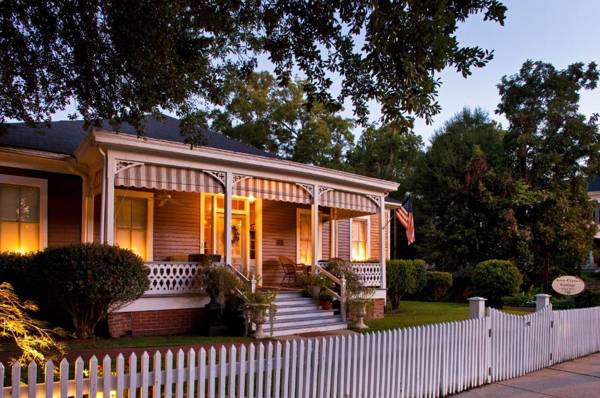 Devereaux Shields House