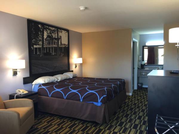 Super 8 by Wyndham Ocean Springs Biloxi