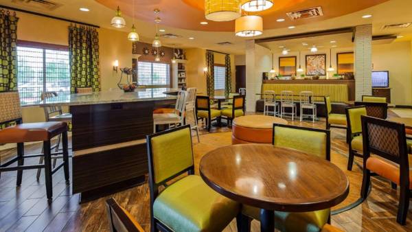 Best Western Plus Tupelo Inn & Suites