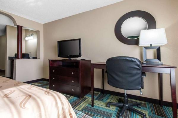 Quality Inn & Suites Arnold