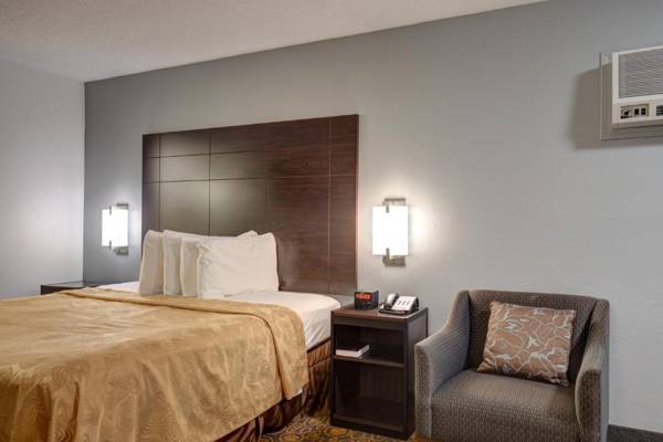 Southern Oaks Inn Near IMAX