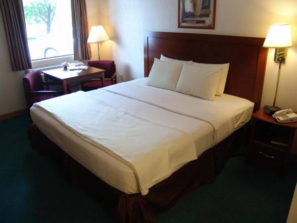 Super 8 by Wyndham Branson - Shepherd of the Hills Exwy