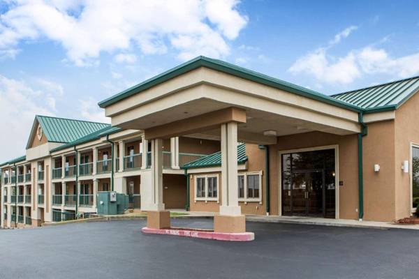 Econo Lodge Branson at Thousand Hills