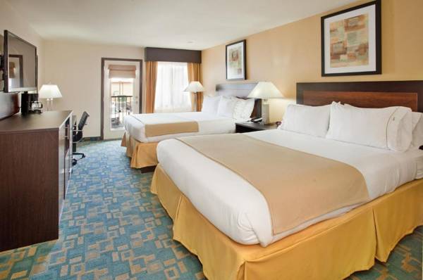 Holiday Inn Express Hotel & Suites Branson 76 Central an IHG Hotel