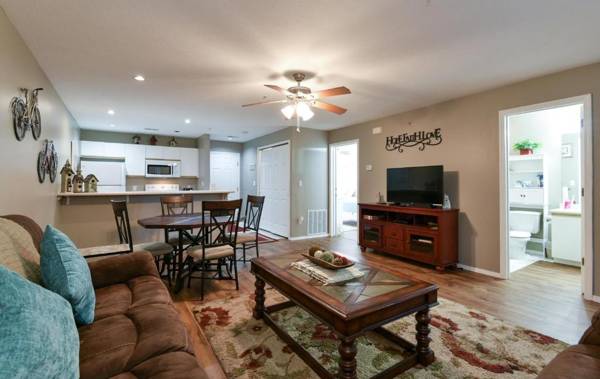 Shelter in Faith - Amazing Golf Views - Blocks from 76 Strip - LOCATION!